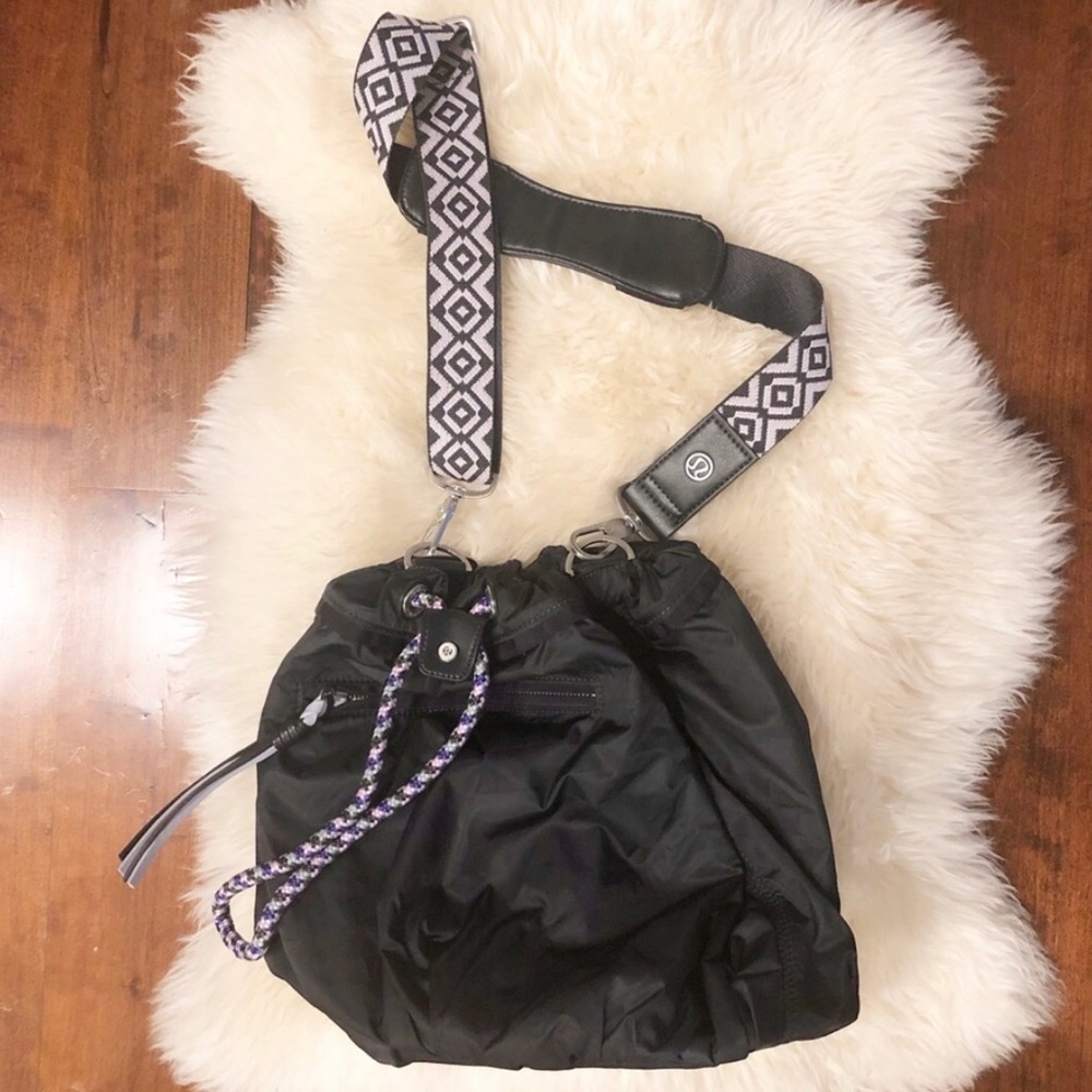 🌟PRICE DROP🌟Lululemon Diversity Bag